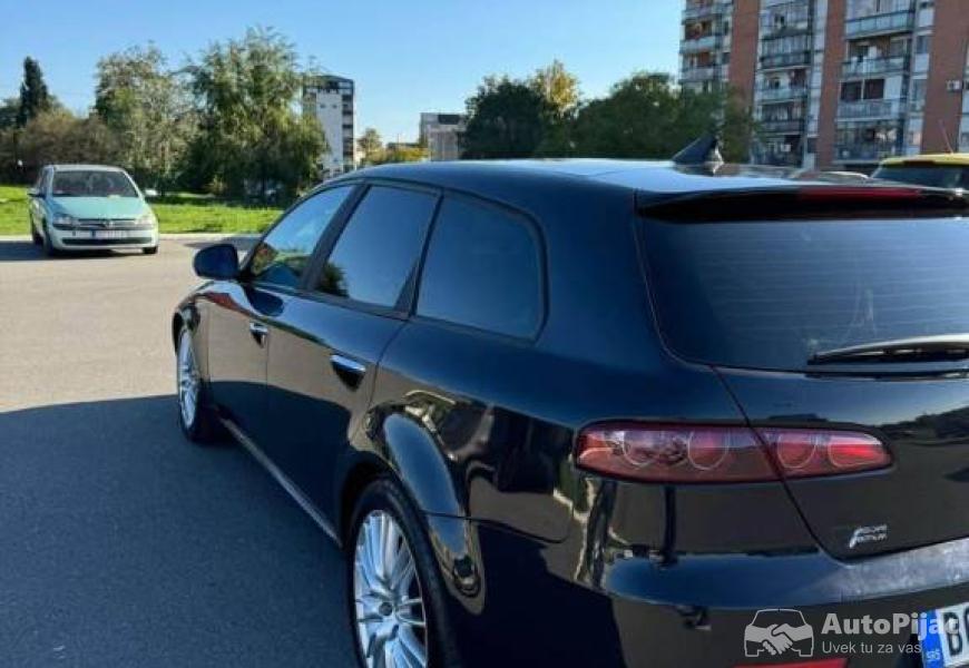 alfa_romeo_159_oglas_je_usluzan_za_sve_informacije_6_polovni_automobili_autopijac.rs