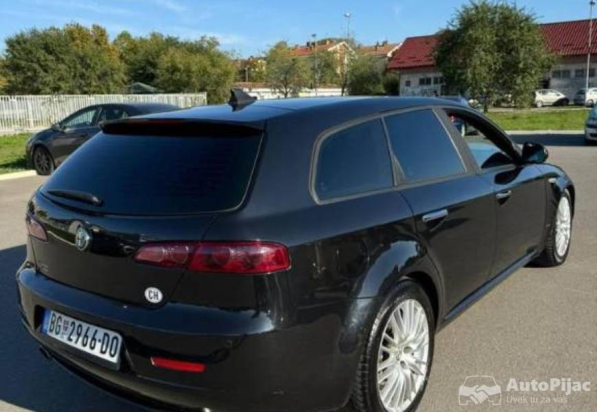 alfa_romeo_159_oglas_je_usluzan_za_sve_informacije_7_polovni_automobili_autopijac.rs