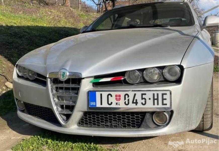 alfa_159_19_jtd_ocuvan_i_lep_auto2007_godiste_10_polovni_automobili_autopijac.rs