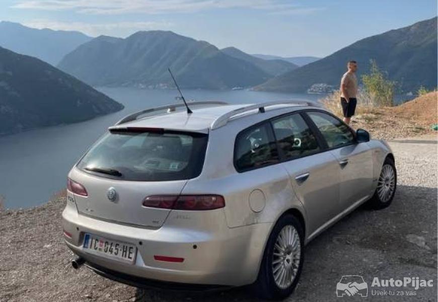 alfa_159_19_jtd_ocuvan_i_lep_auto2007_godiste_3_polovni_automobili_autopijac.rs
