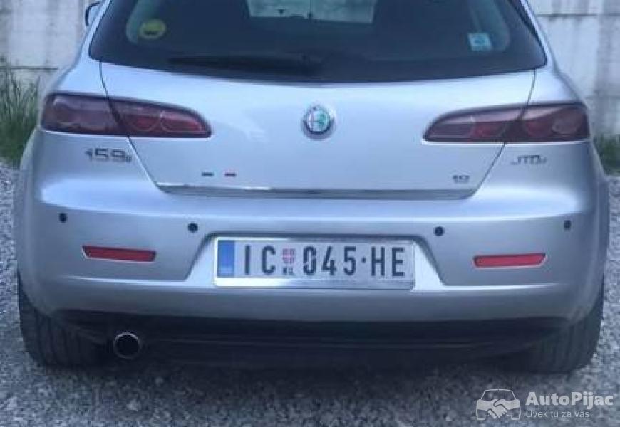 alfa_159_19_jtd_ocuvan_i_lep_auto2007_godiste_4_polovni_automobili_autopijac.rs