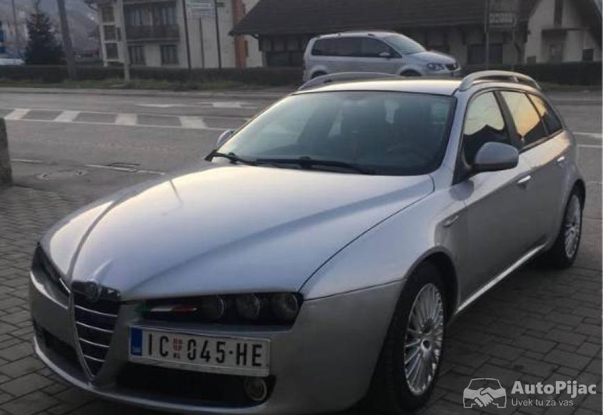 alfa_159_19_jtd_ocuvan_i_lep_auto2007_godiste_5_polovni_automobili_autopijac.rs