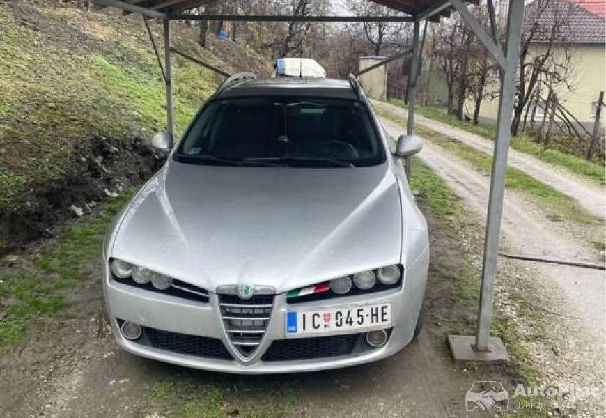 alfa_159_19_jtd_ocuvan_i_lep_auto2007_godiste_7_polovni_automobili_autopijac.rs
